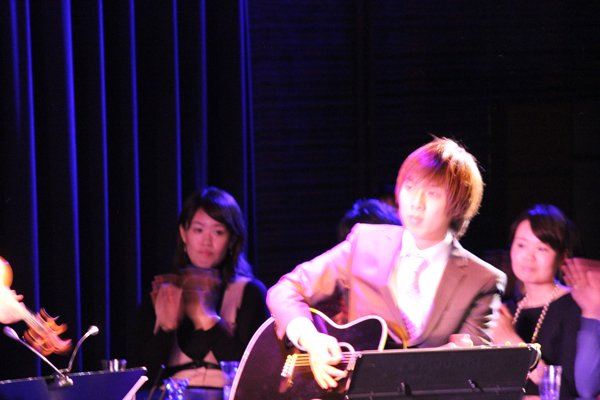 GAYO KOTO LIVE 2015 ギター小崎さん